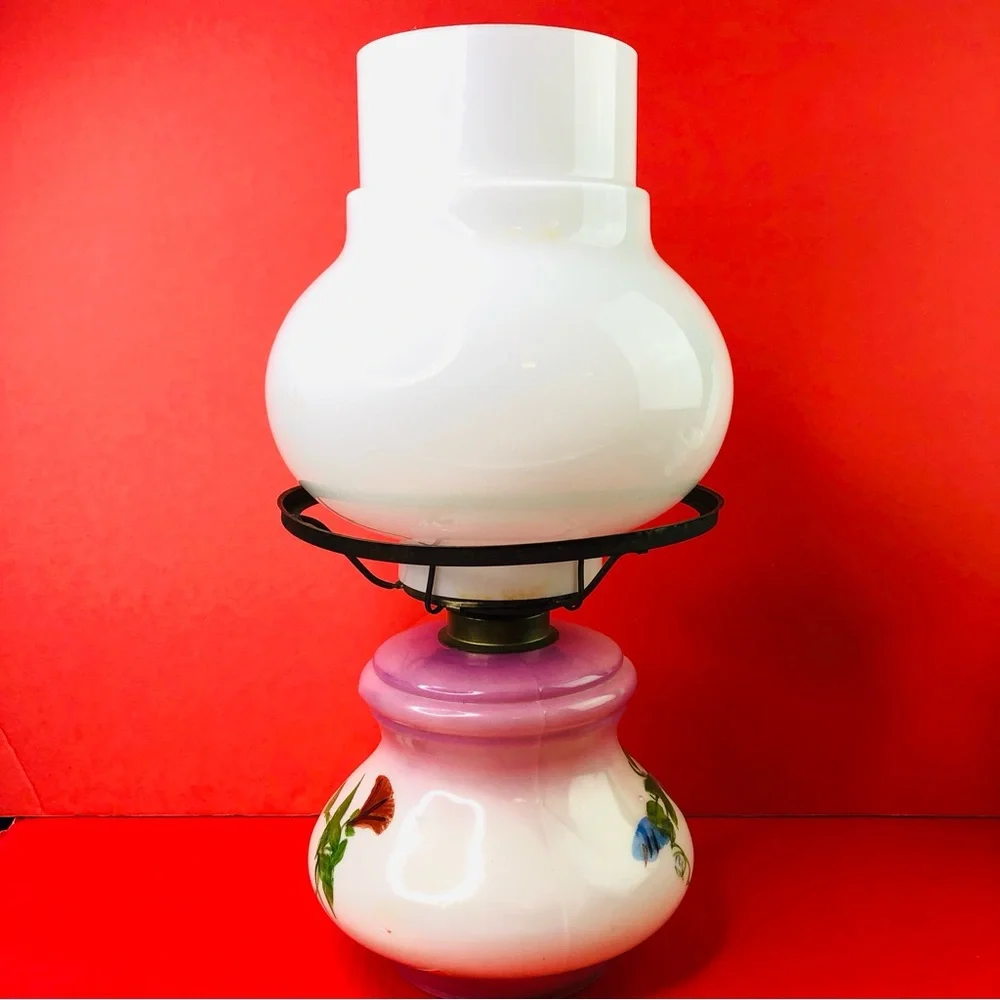 RARE Vintage EAGLE Kerosene Table Oil Lamp Daisy Floral Hand painted Porcelain